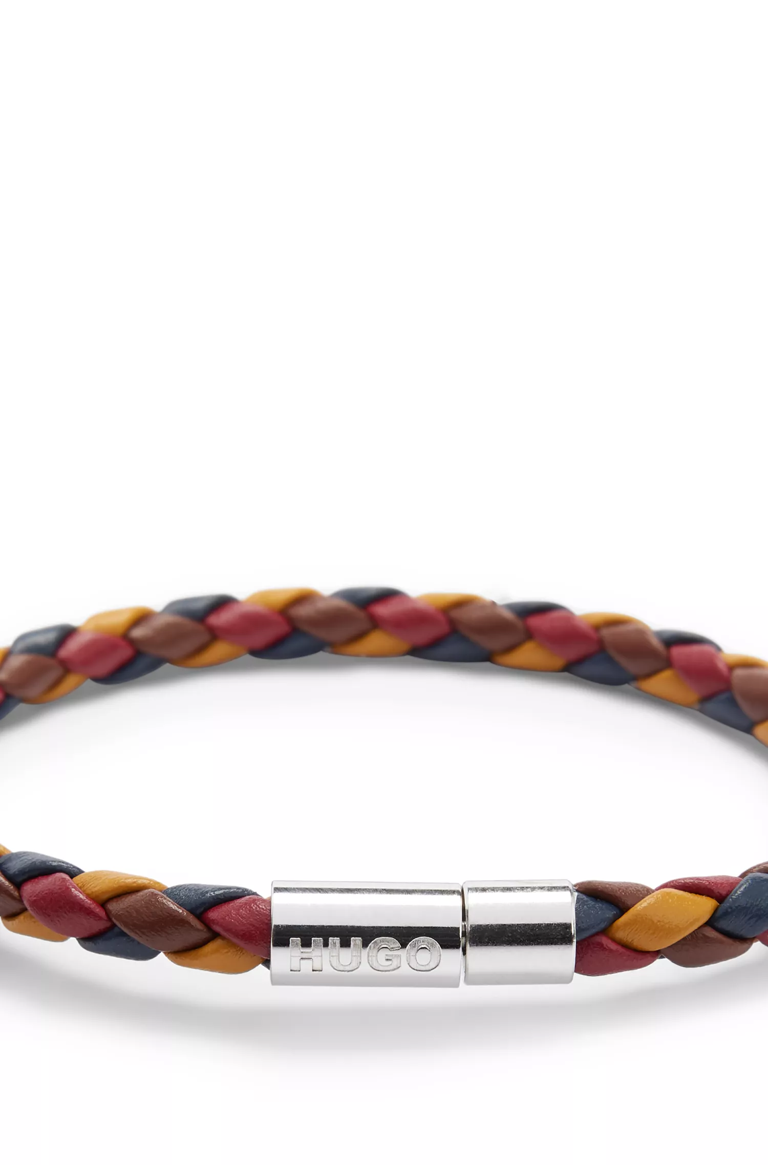 Bracelete HUGO em couro italiano trançado vermelho com fecho metálico da marca.