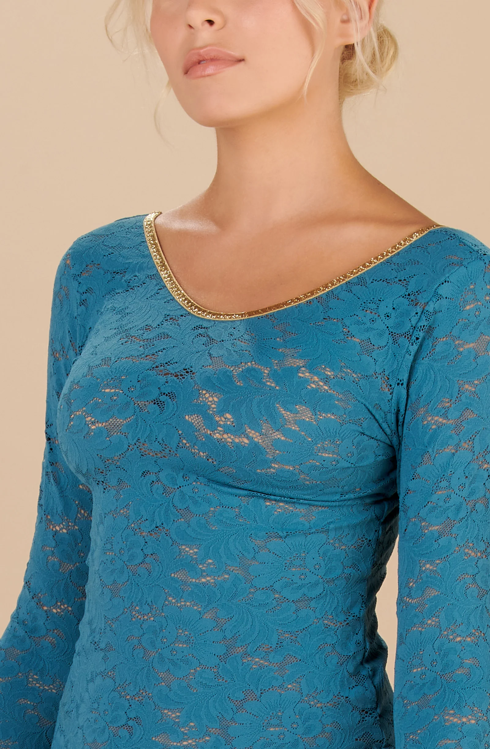 aria Top bleu persan manches longues en dentelle et lurex Persan