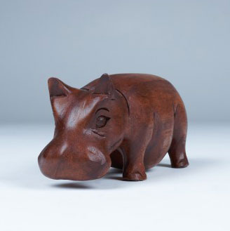 Handgeschnitzte Figur 'Nilpferd', B 17 cm, H 7 cm, L 8 cm von fischer's lagerhaus