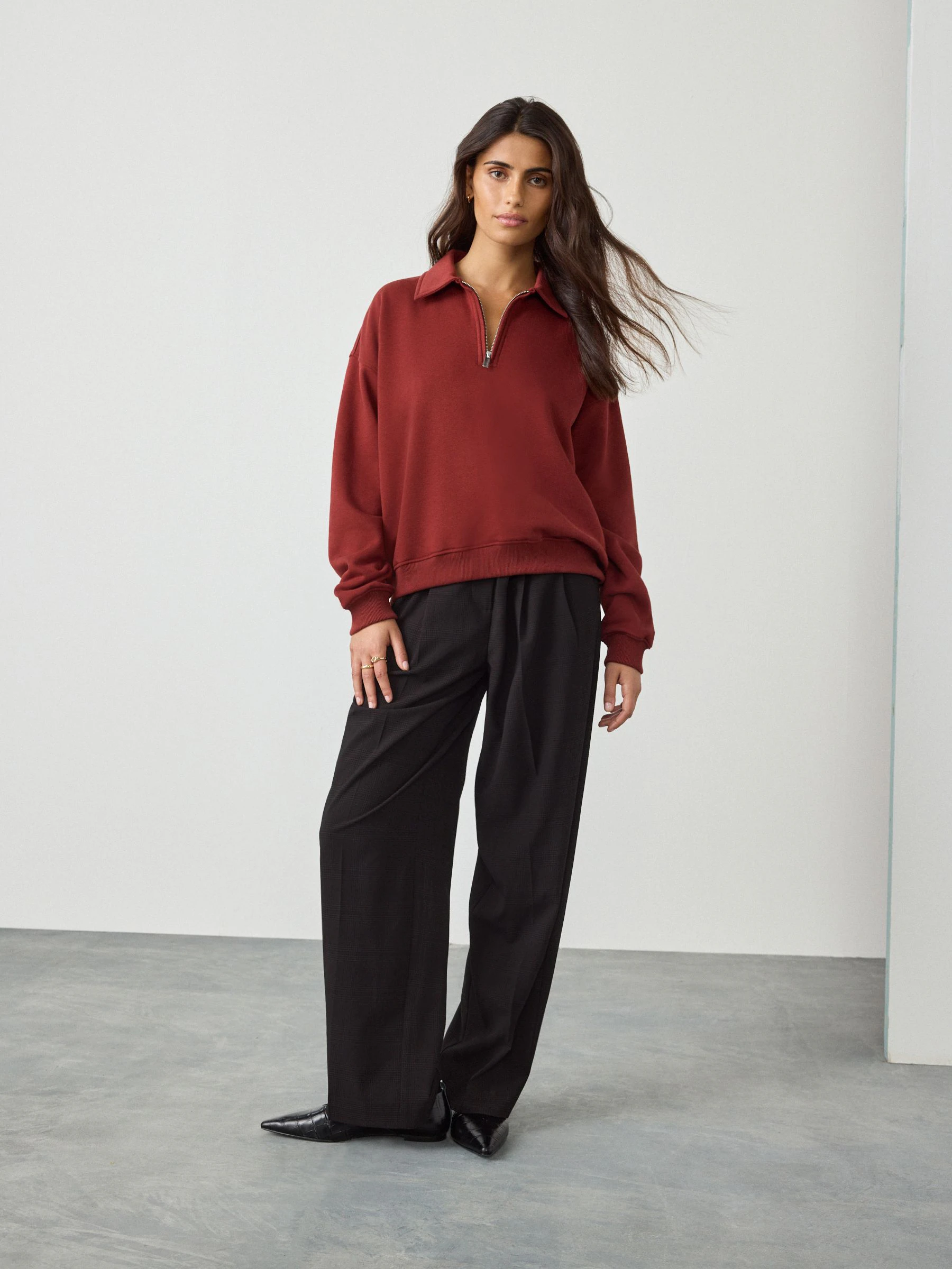 Bordeauxrood - Essential sweatshirt met kwartrits en kraag