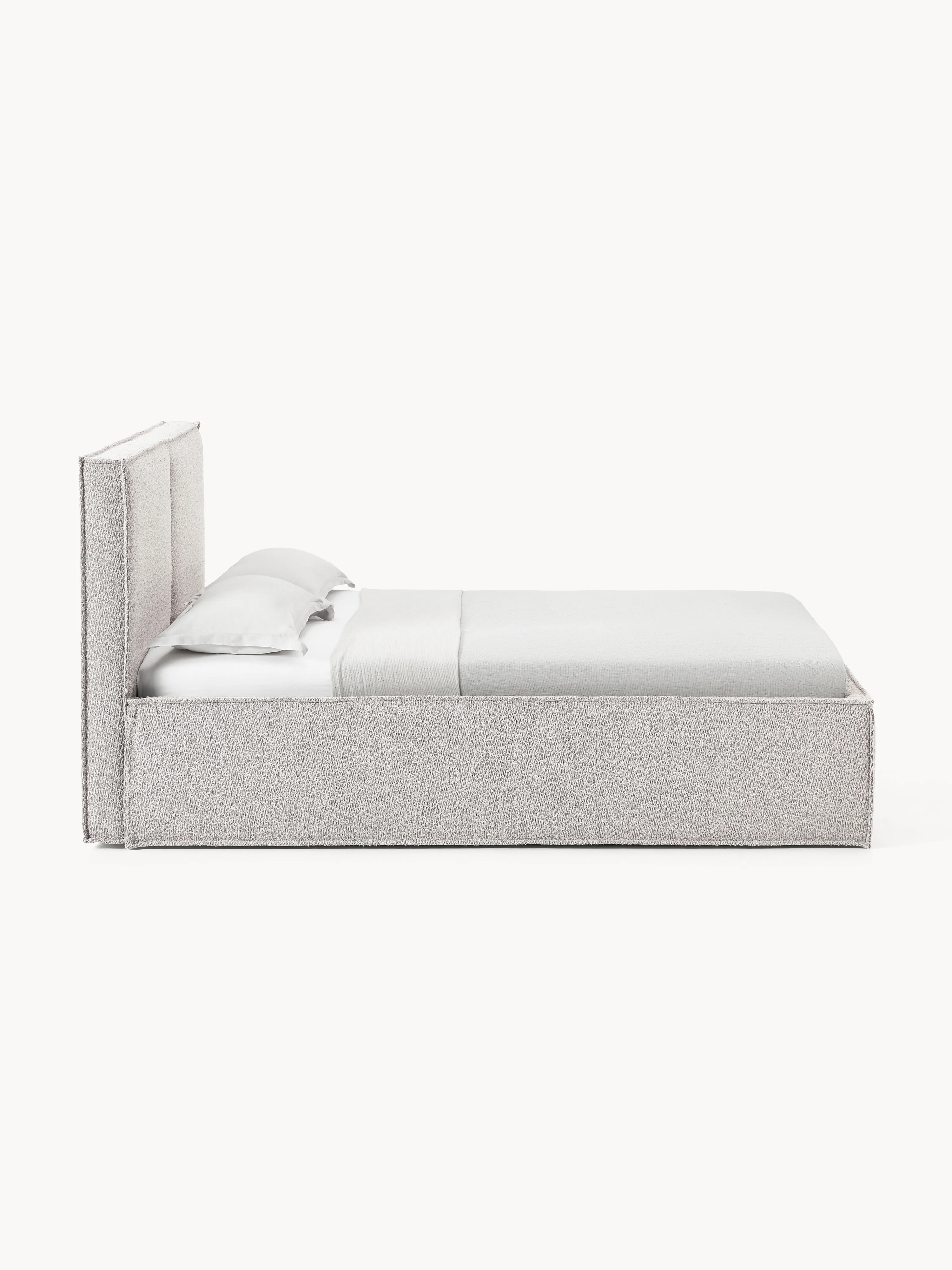 Bouclé gestoffeerd bed Dream
