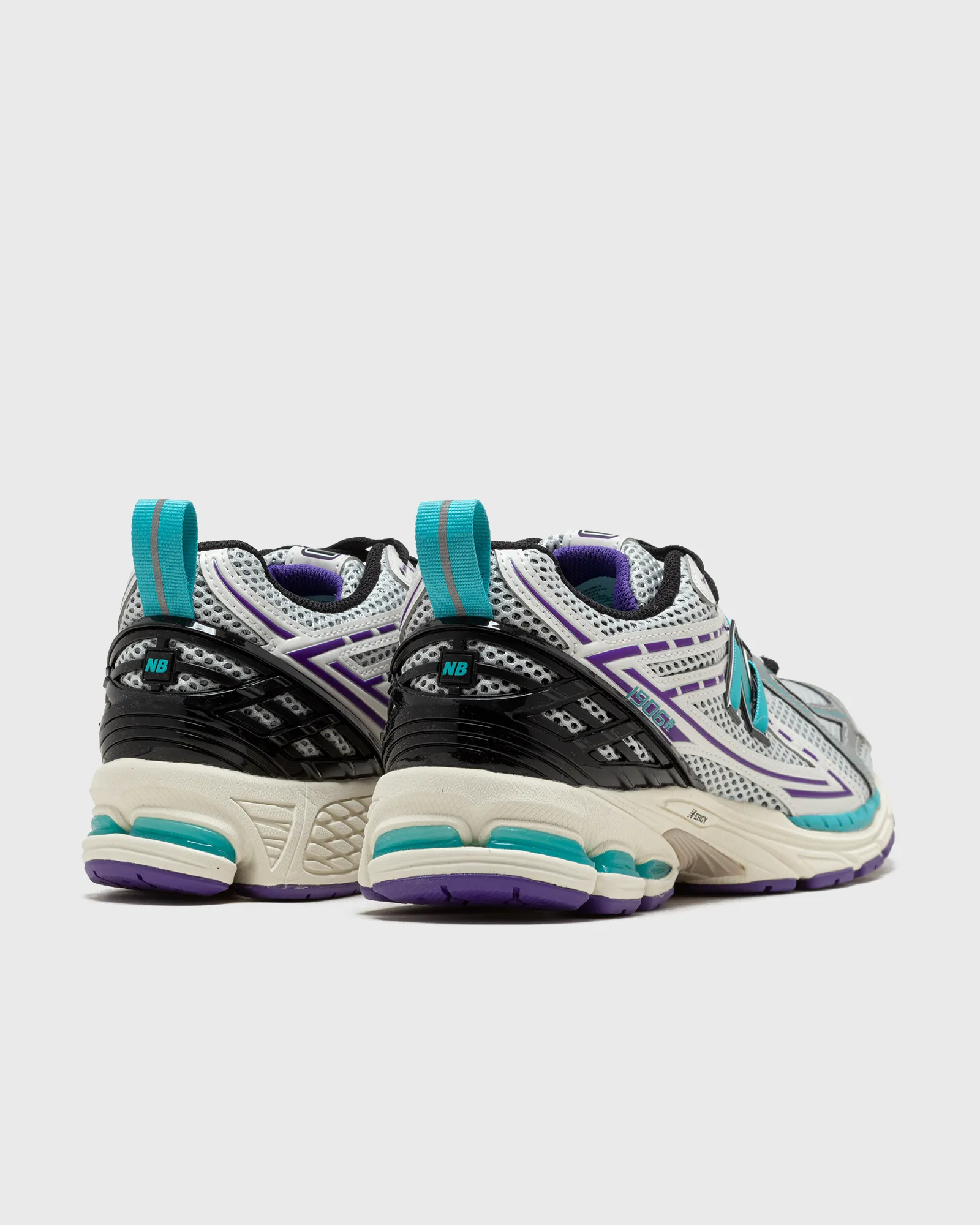 New Balance 1906R V1