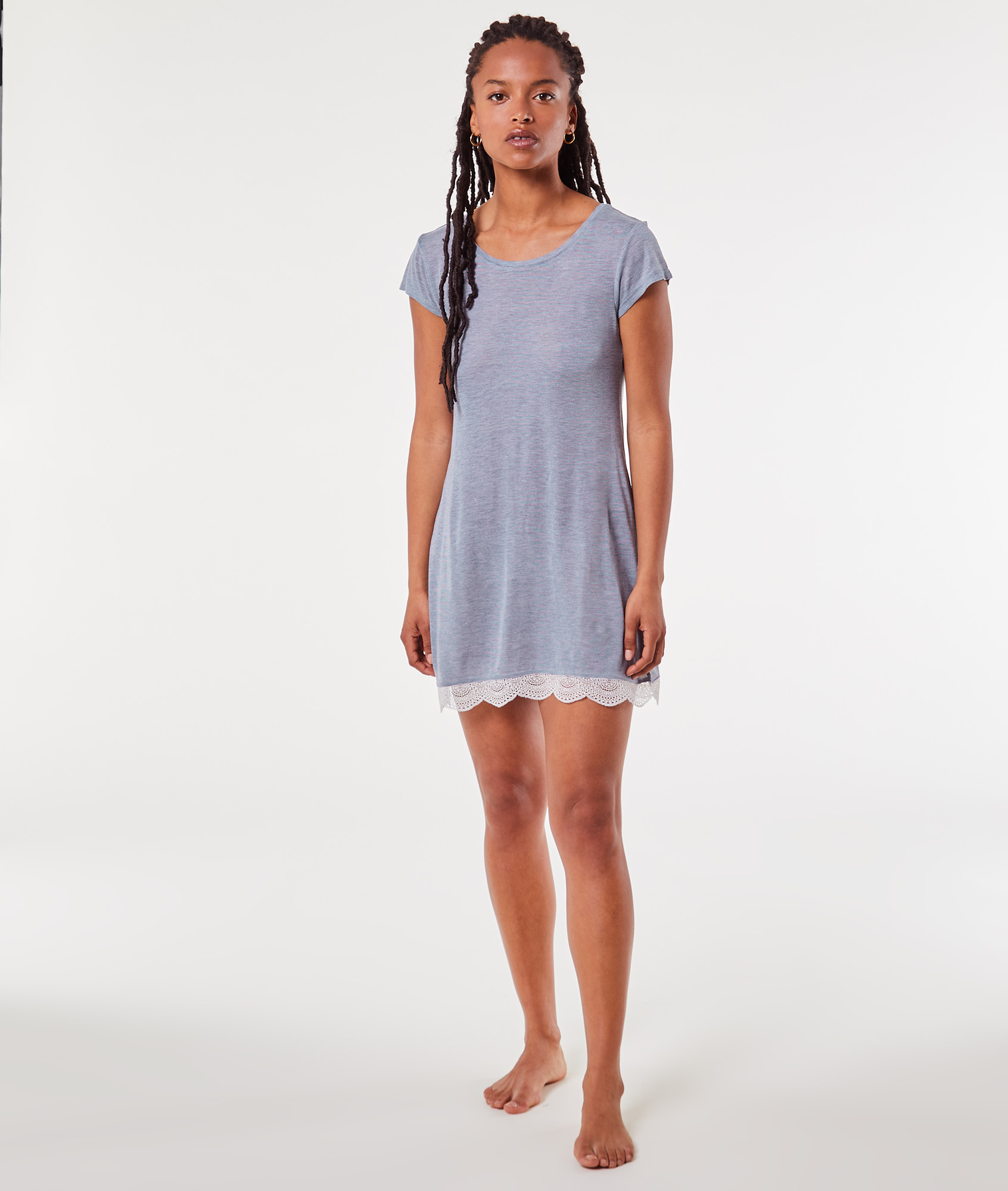 Chemise de nuit bas dentelle