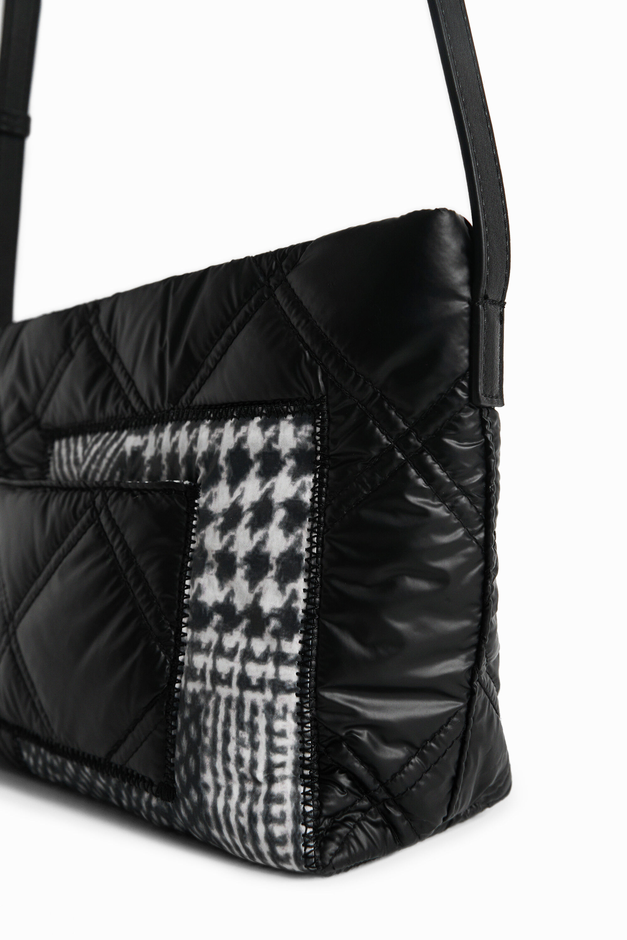 Bolsa transversal pequena com estampa pied-de-poule