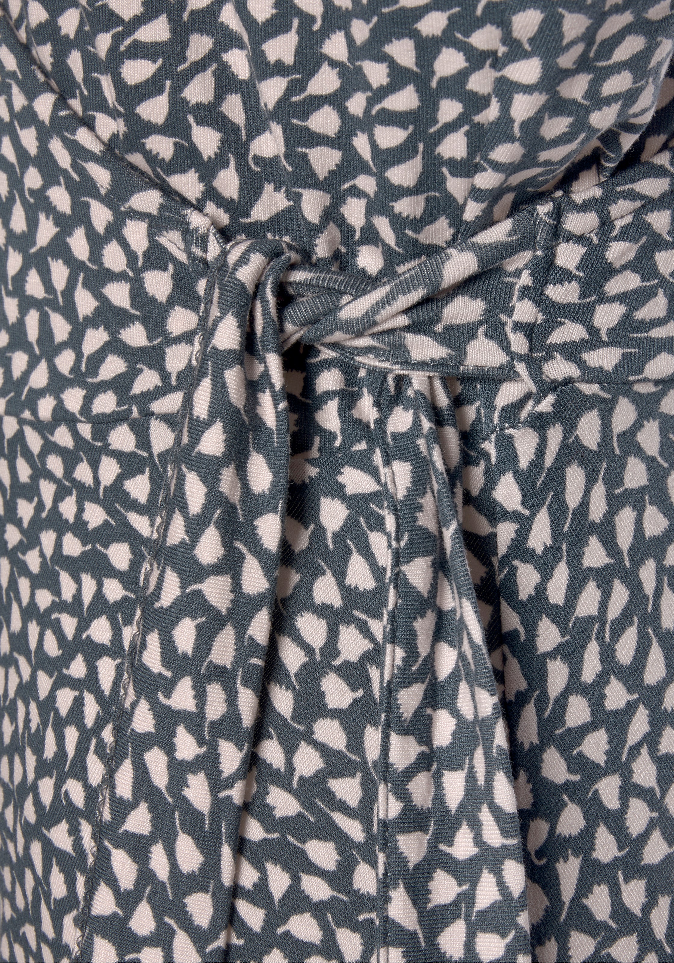 s.Oliver Strandkleid mit zartem Blumenprint und Bindeband, Wickelkleid, Sommerkleid