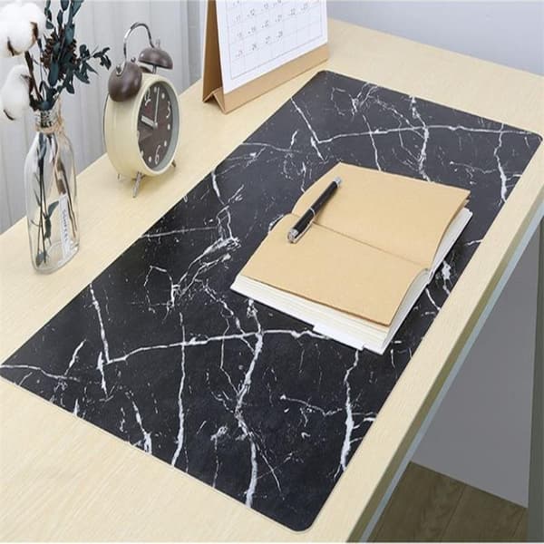 INF Skrivebordsbakgrunn 89x44 cm PU-skinn Sort / Marmor