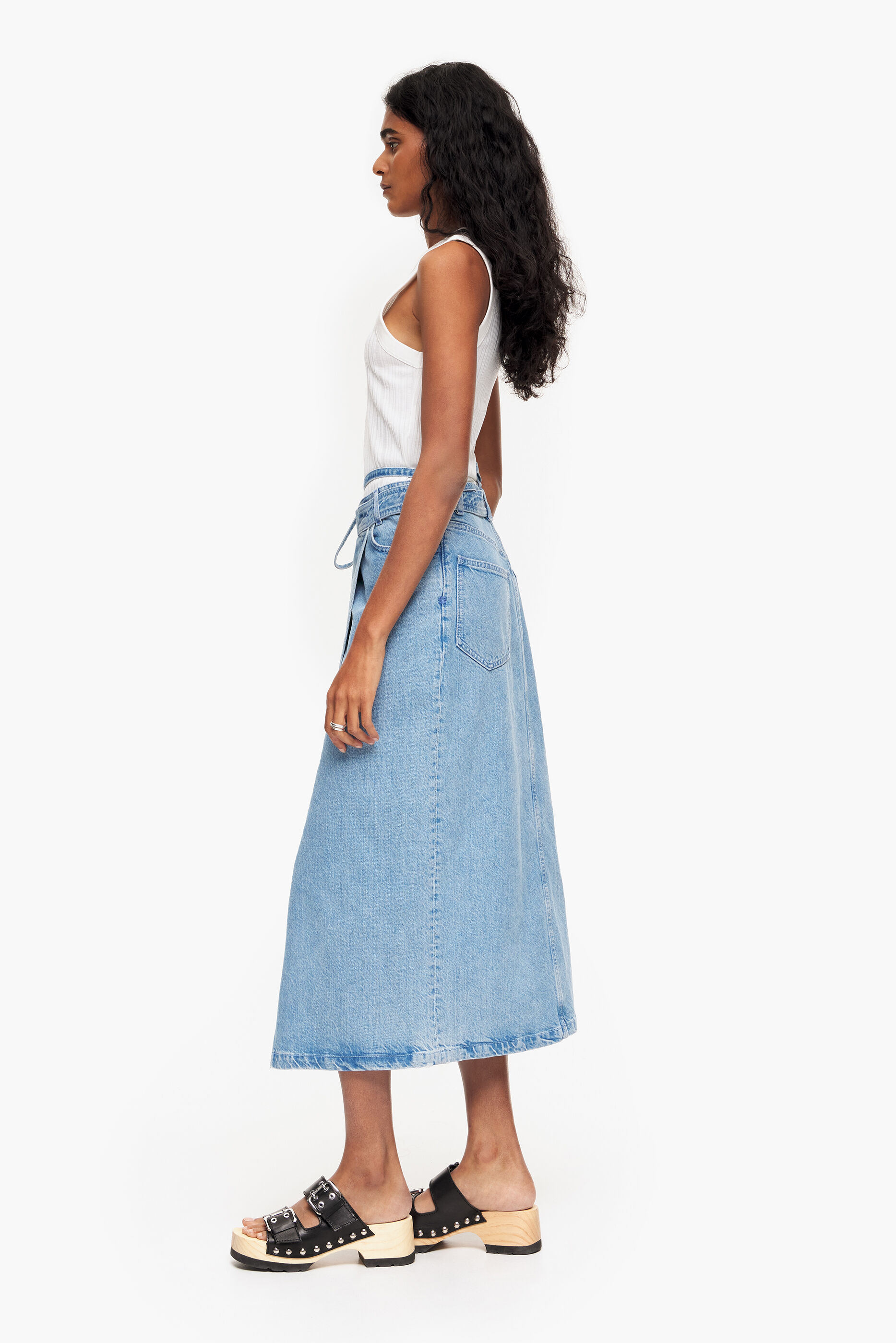 saia pareô midi em jeans azul