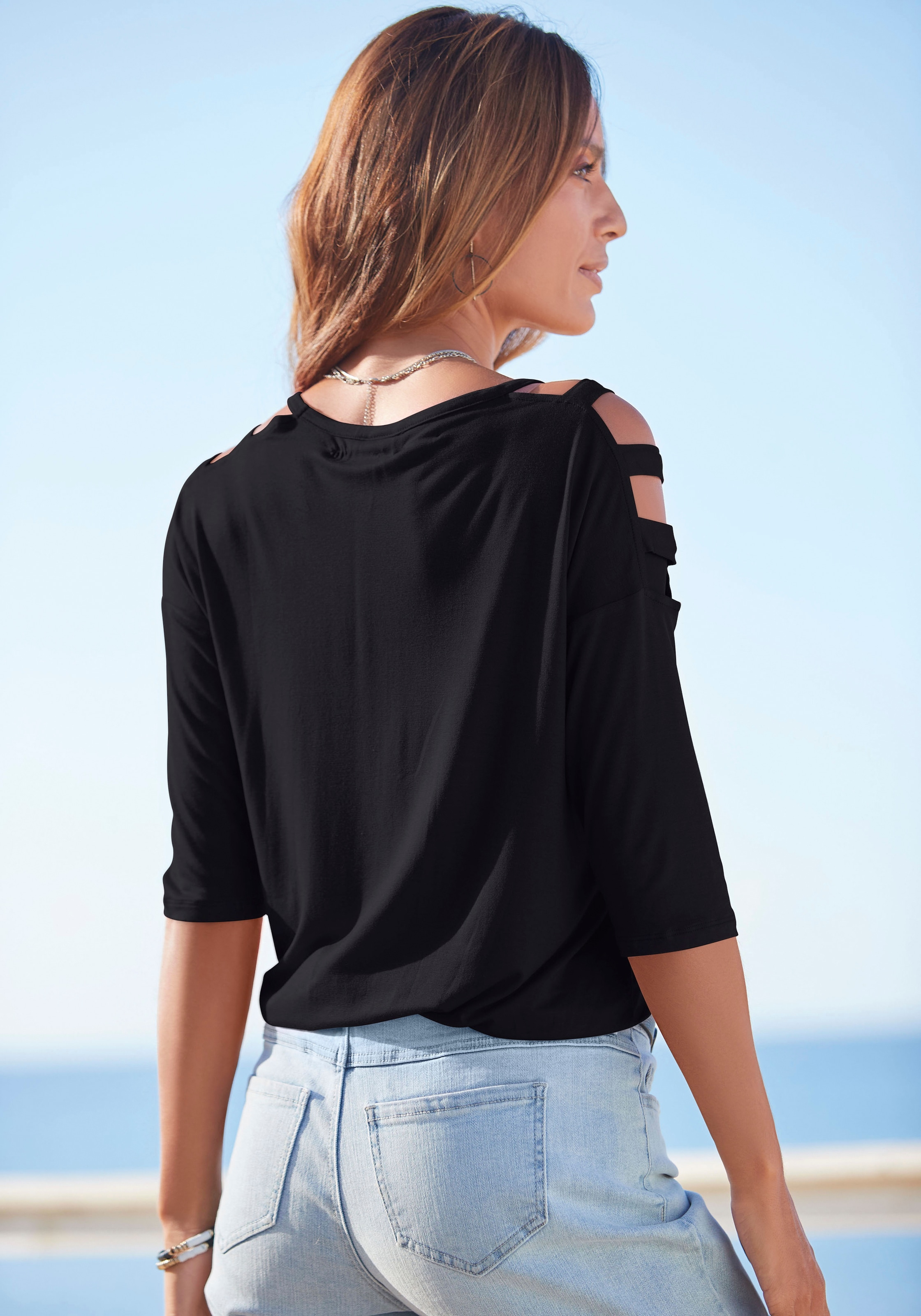 LASCANA 3/4-Arm-Shirt , mit Cut-outs, raffiniertes Longsleeve, schulterfrei