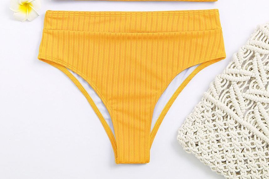 Serendo - Zwemset: Geribbelde bikinitop + broekje