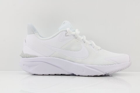Nike Sneaker