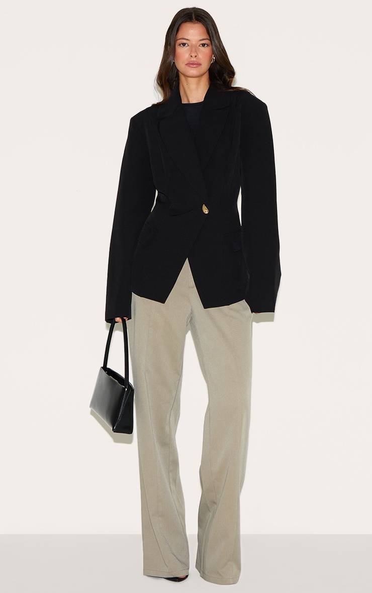 Noir Blazer Noir À Taille Cintrée Et Col À Revers Pointus
