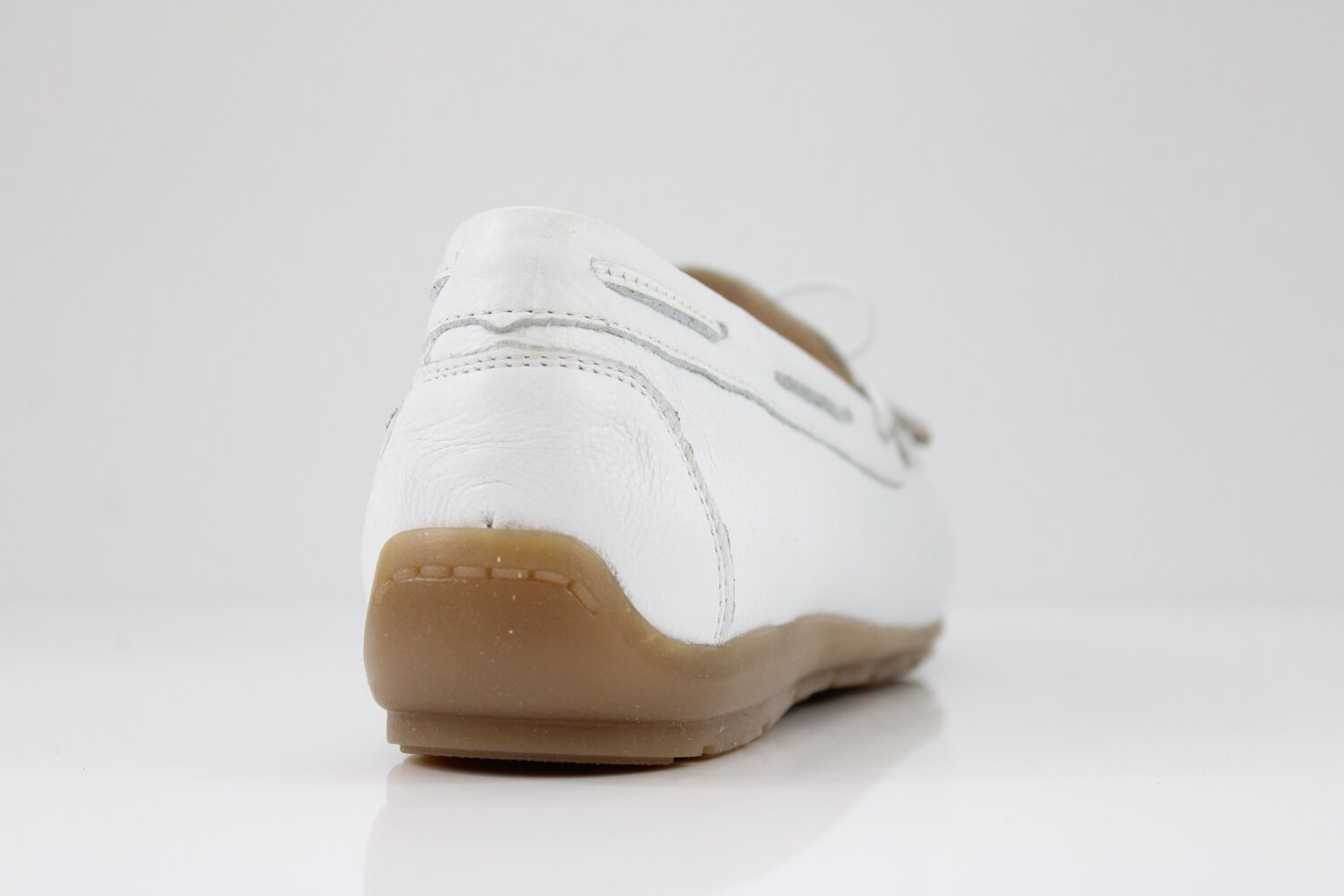 ara Slipper