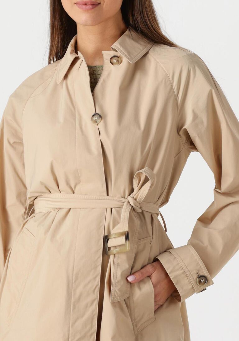 beige woolrich parka's summer trench