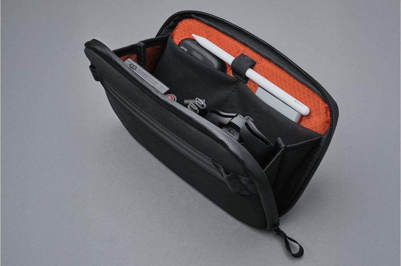 Alpaka Gear Elements Tech Case Mini AD010210106 Black X-Pac VX42, tech-organizer en crossbodytas