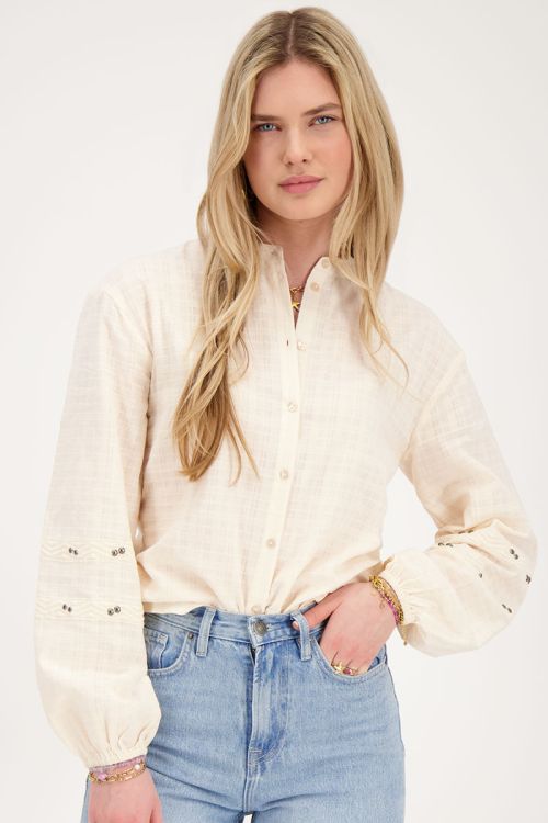 Beige blouse met tapes en studs