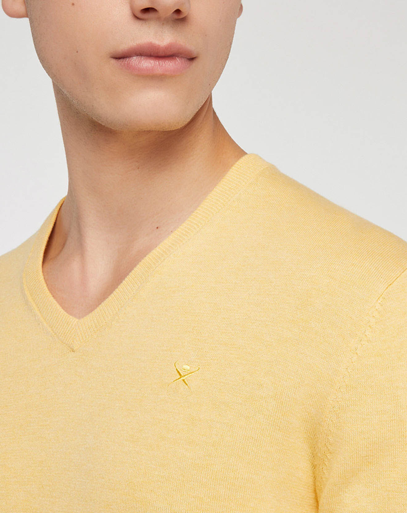 Hackett London Pull en Coton & Soie col V jaune