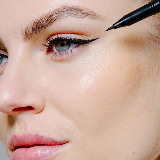 Lavinde Notable Liquid Eyeliner, Black