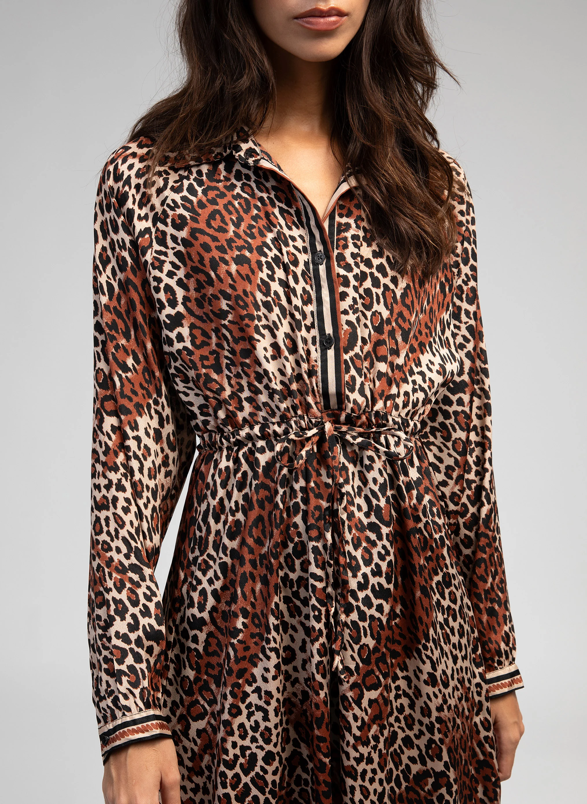 OSALLY - Robe midi col chemise à imprimé léopard | Marron