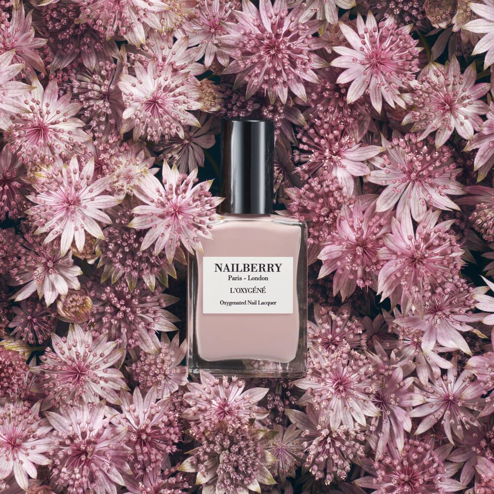 NAILBERRY  Mystere neglelak - Light Grey/Lilac