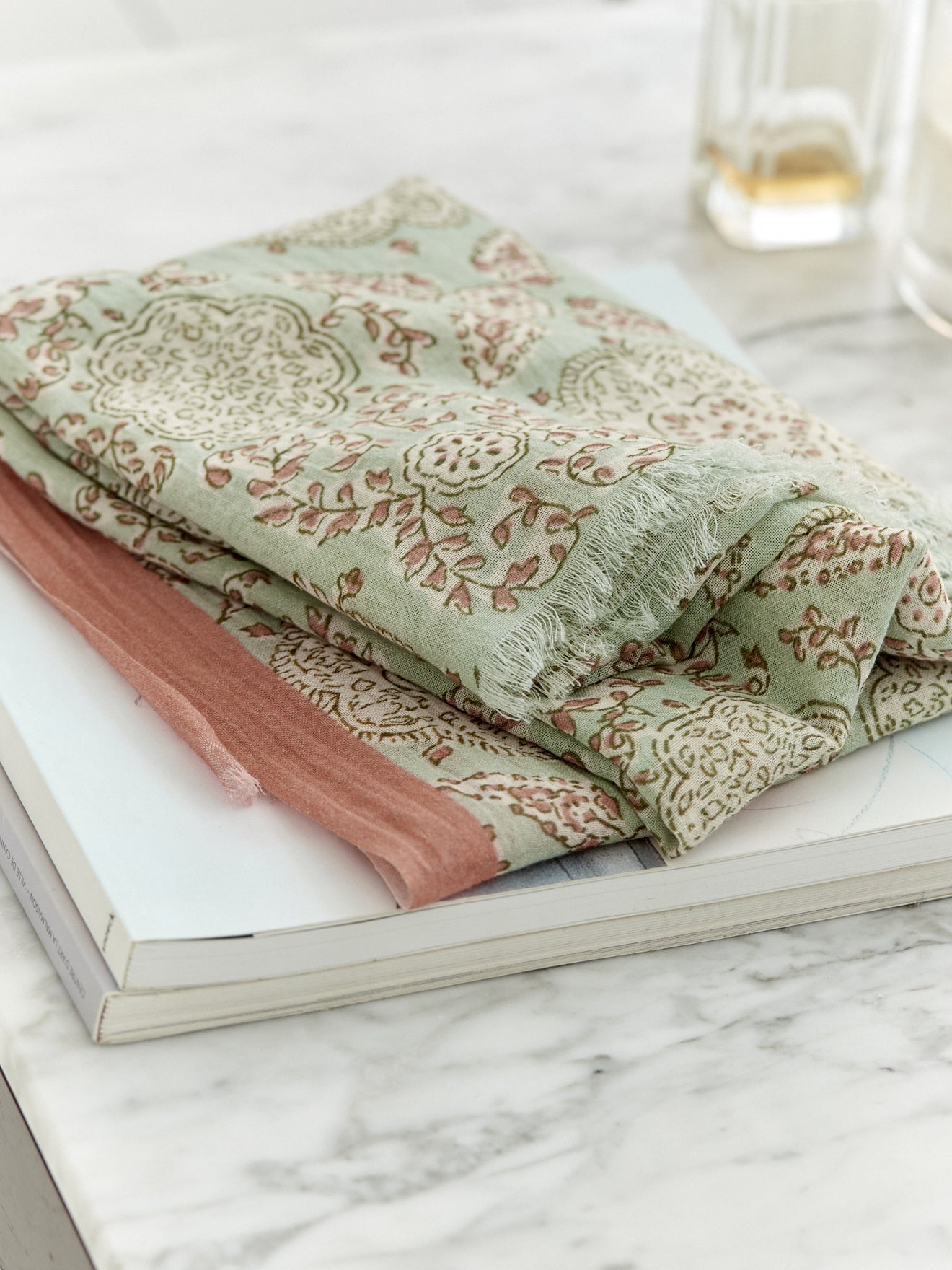 Foulard indien bord contrasté femme