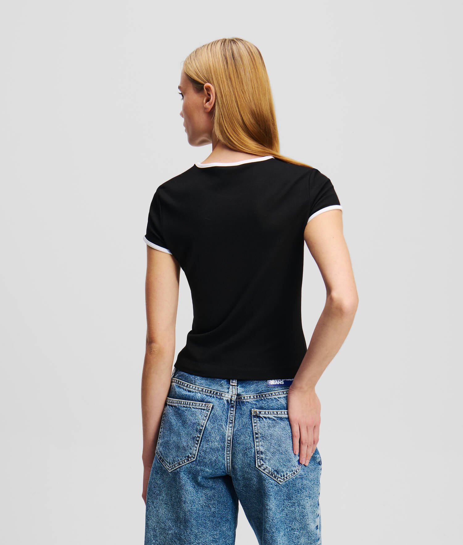 T-SHIRT À MANCHES COURTES - Noir