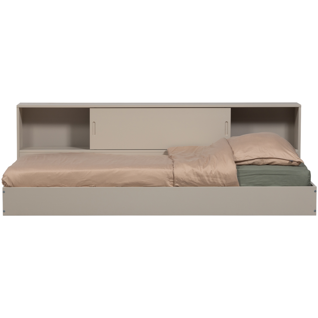 WOOOD   Carter Bed