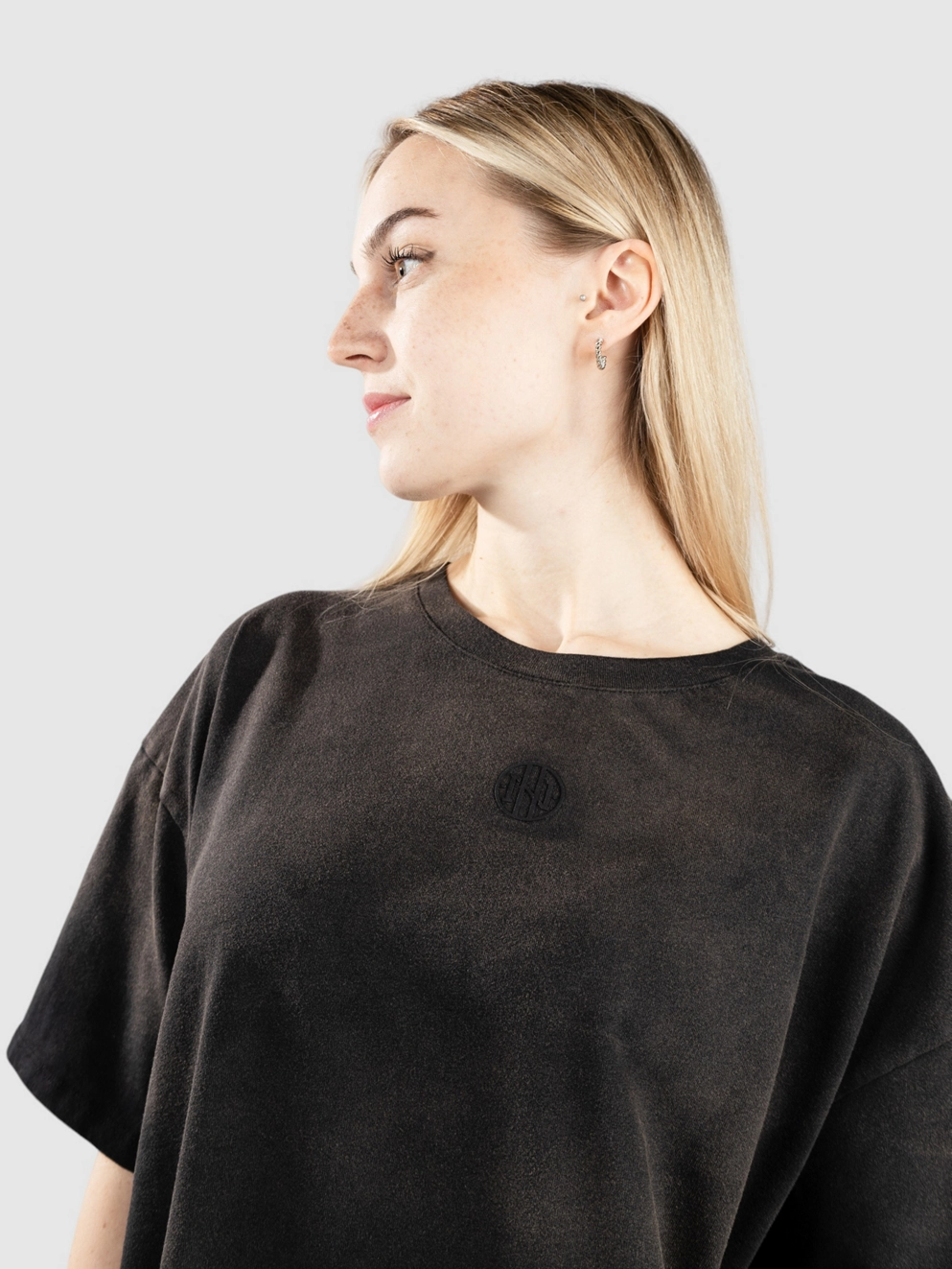 Ninth Hall Maeve T-Shirt black ppspray