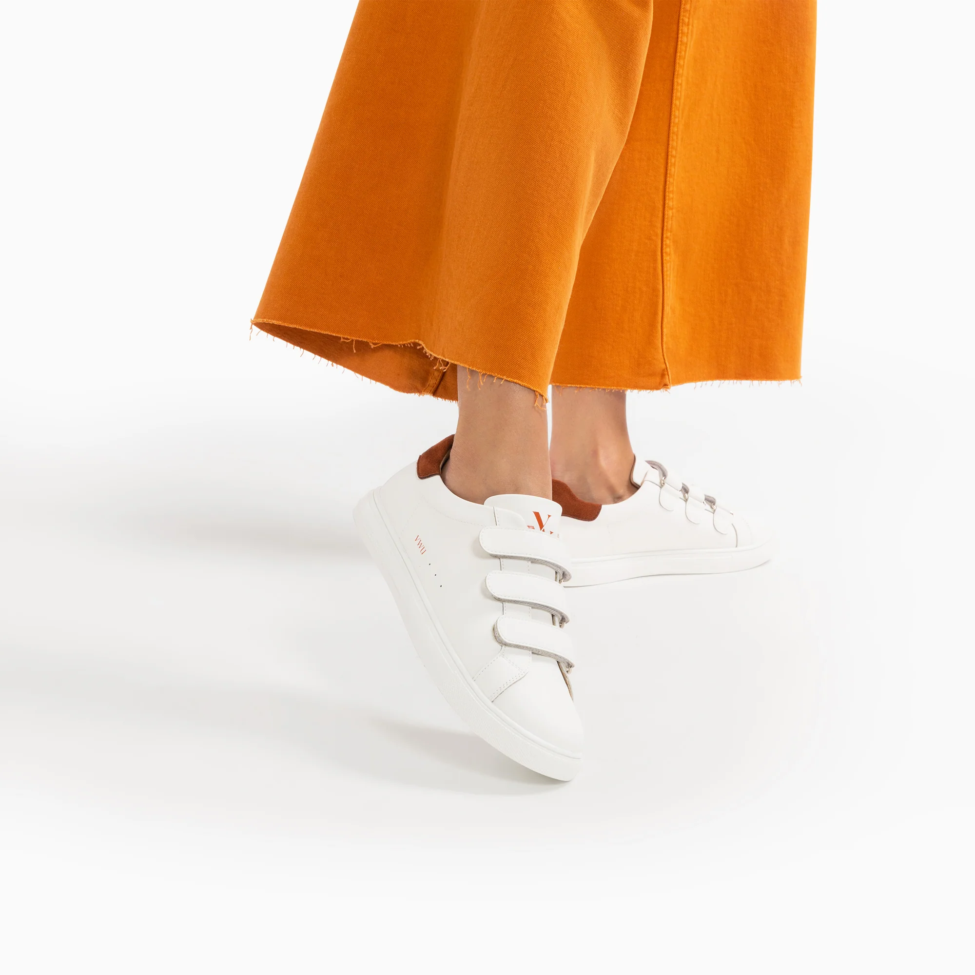 Sneakers-Baskets Nour blanc et marron à scratchs