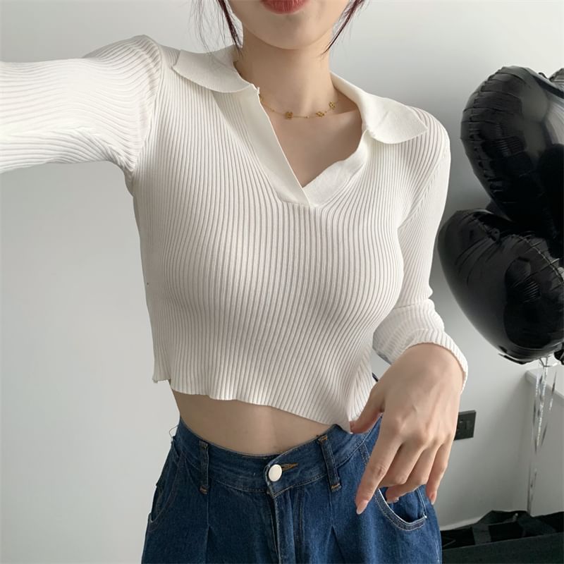 Tonni's - Geribbelde cropped trui met kraag en effen kleur