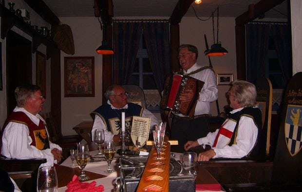 Ritteressen in Rinteln - Mit 4-Gänge Festschmaus