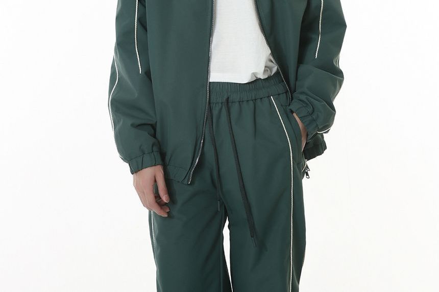 FAERIS - Gestreept jack met rits / Wijde broek met middelhoge taille