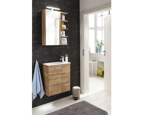 Spiegelkast van Möbelpartner Matteo, 50 x 16 x 76 cm, eiken natuur, 1-deurs, LED