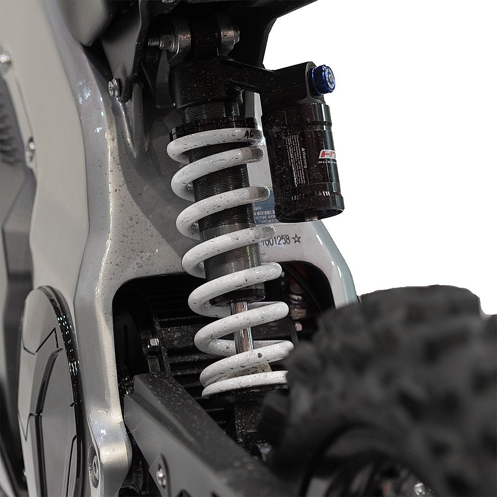 GoTrax - Moto Elétrica de Trilha Everest com Autonomia Máxima de 80 km e Velocidade Máxima de 85 km/h