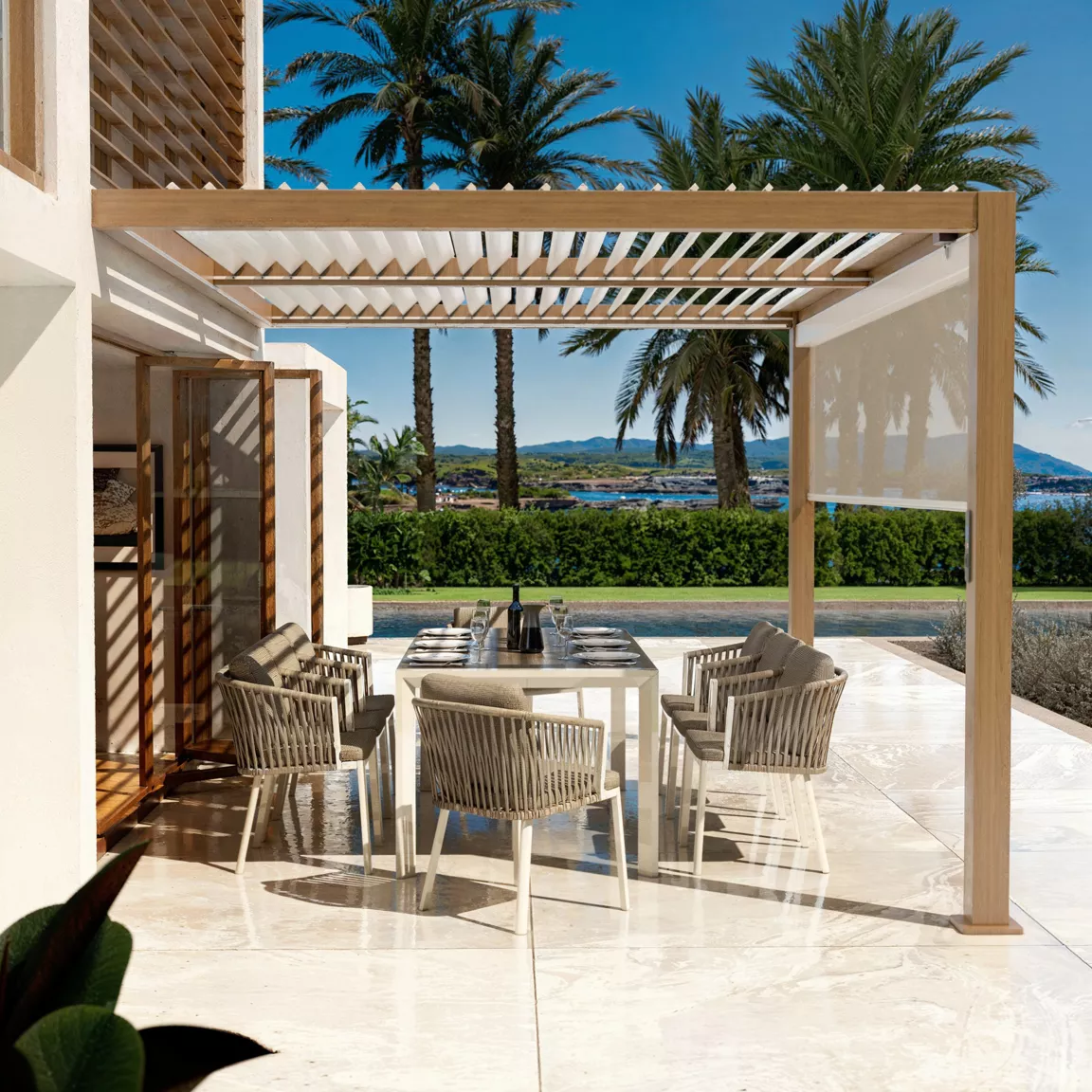 Pergola bioclimatique Adossée motorisée aluminium et LED (3 x 4 m) Bois