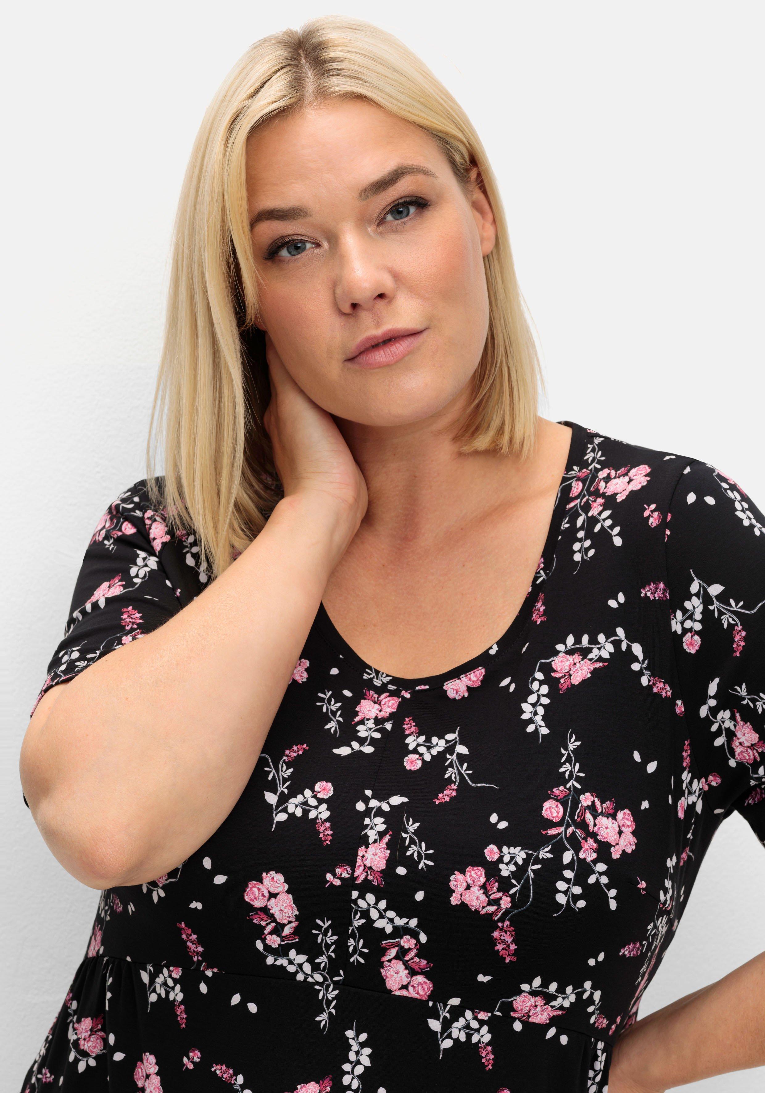 Kurzes Shirtkleid mit Allover-Blumendruck