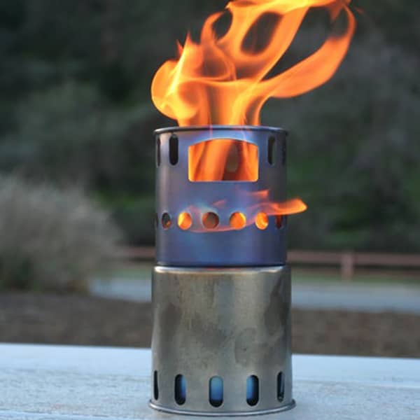 Réchaud multi combustible TOAKS TITANIUM BACKPACKING WOOD BURNING STOVE
