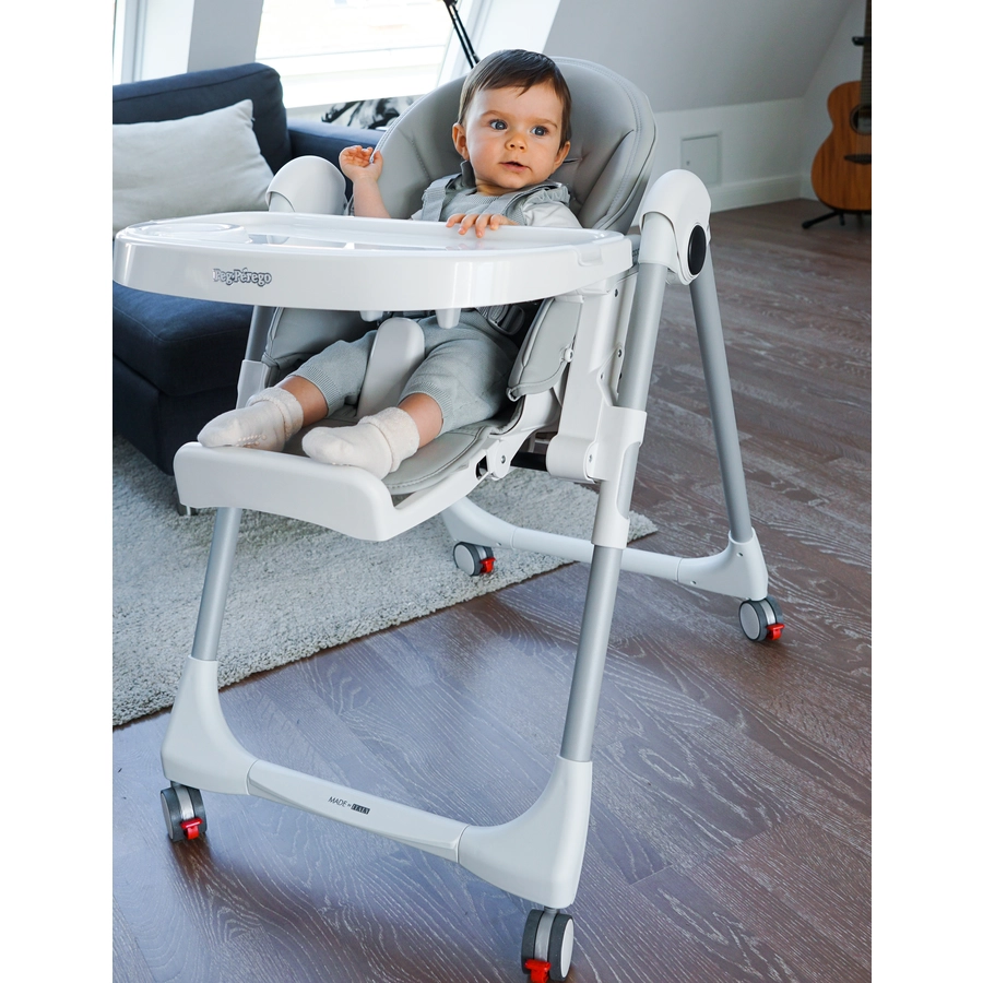 Peg Perego Hochstuhl Prima Pappa Follow Me Hightech-Licorice Lederimitat