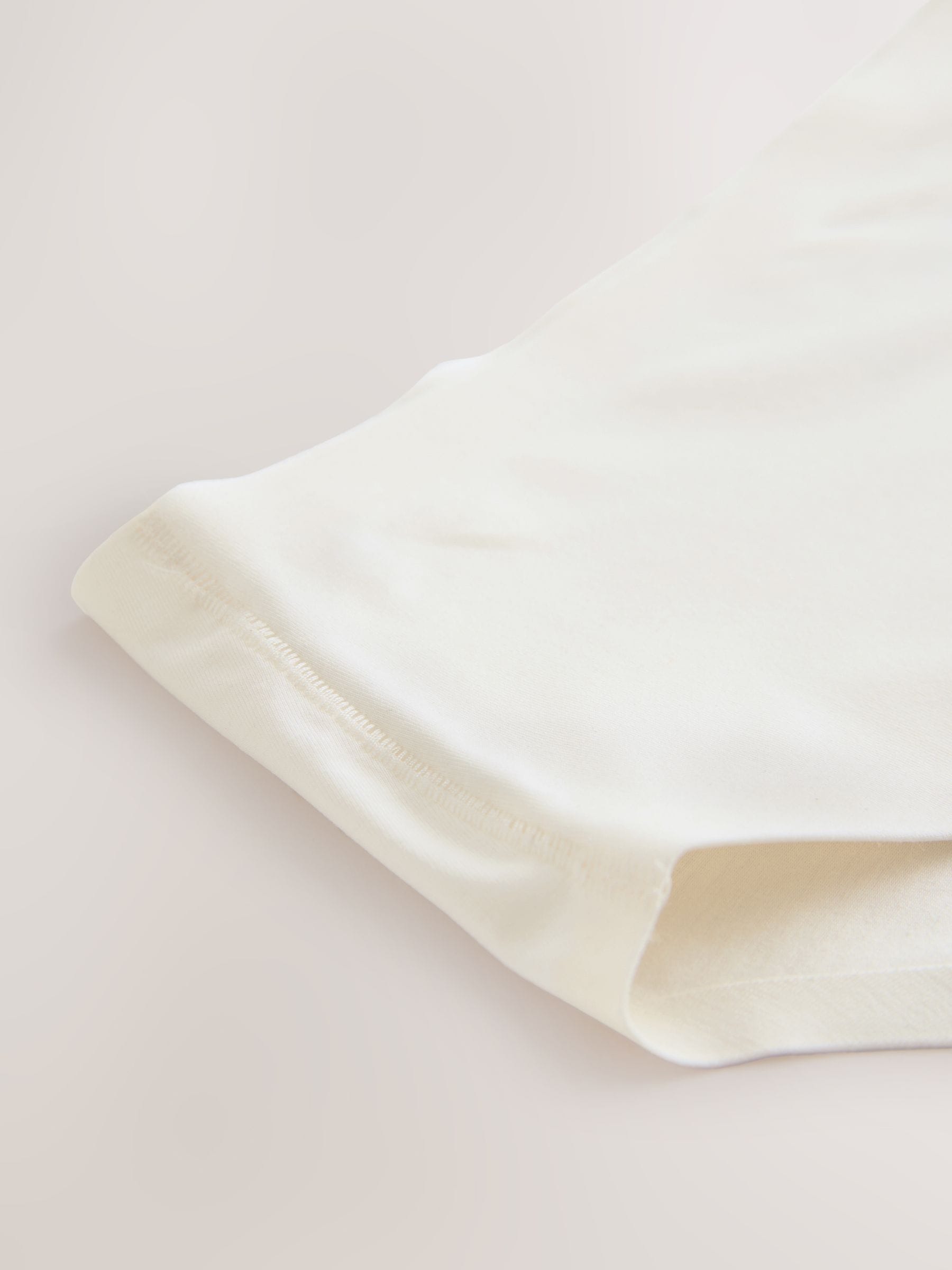 Crème - Vormgevend slipje met buikcorrectie van premium katoenmix
