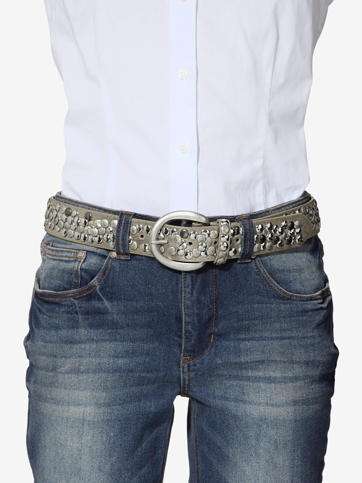 Ceinture cloutée tendance