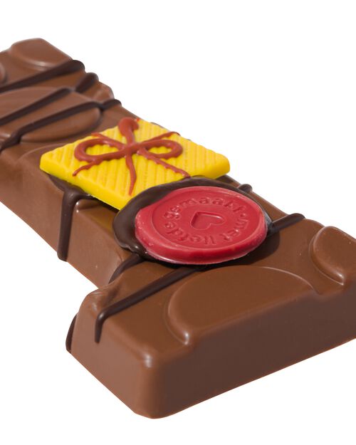 lettre L en chocolat au lait décorée à la main 200g