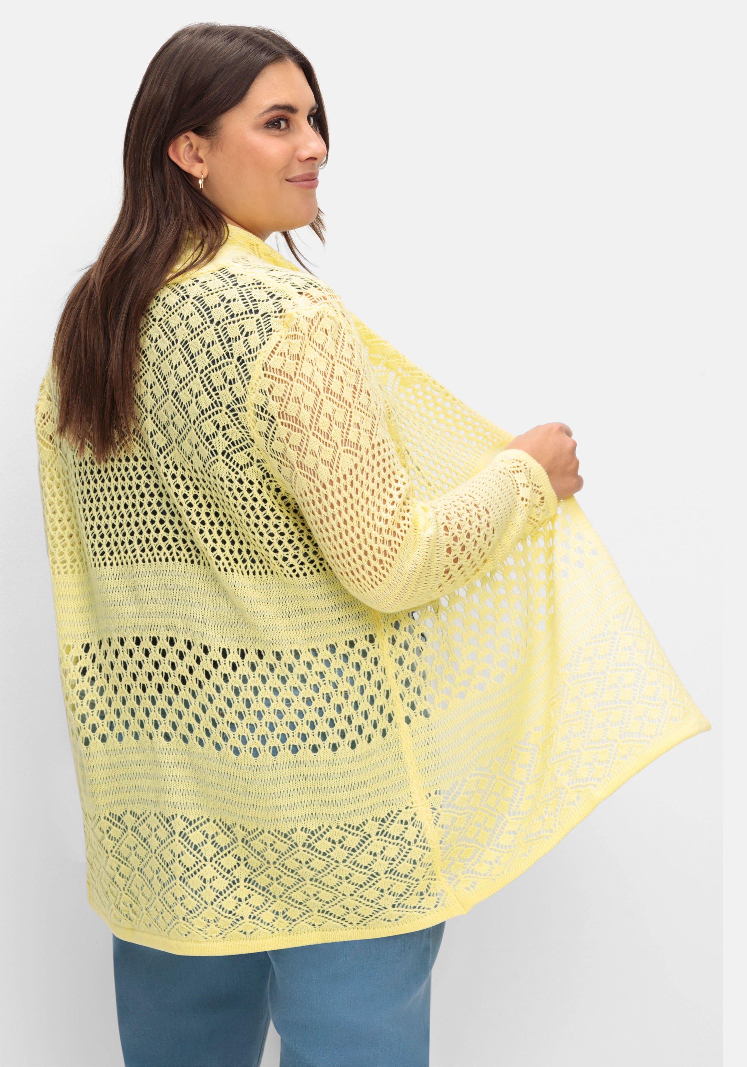 Strickjacke mit Ajourmuster, in offener Form
