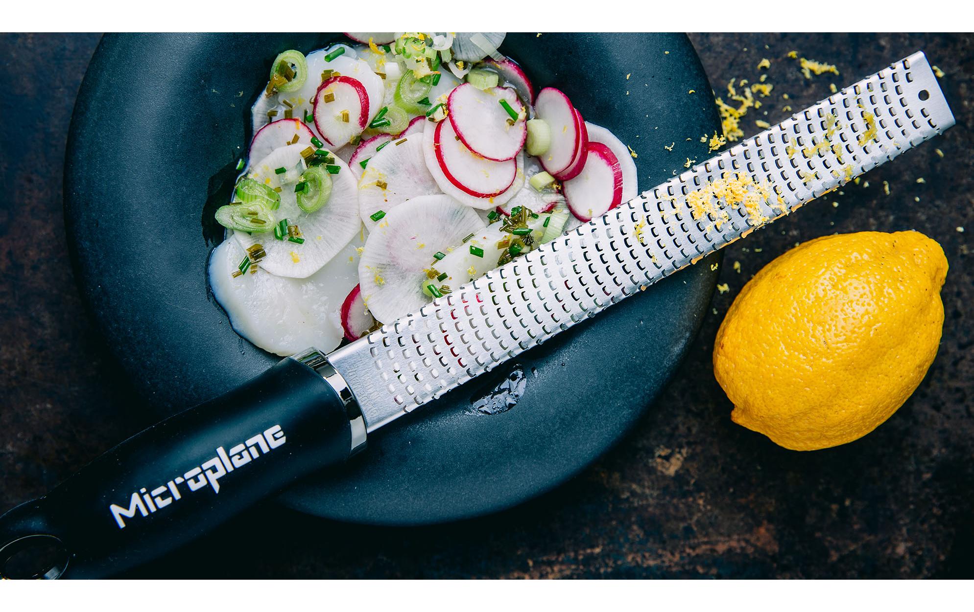 Gourmet Premium Zester/Reibe Schwarz/SilberHandreibe mit Edelstahlklingen