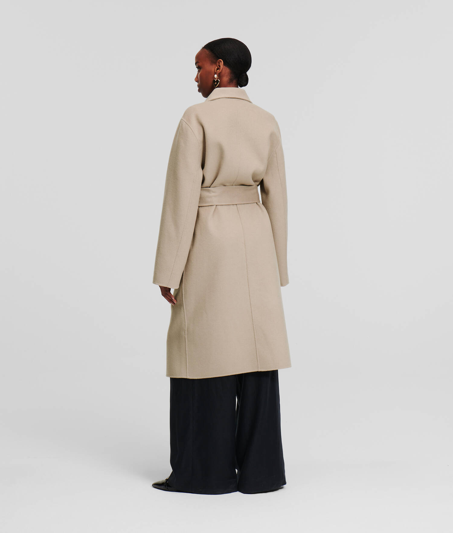 MANTEAU EN LAINE DOUCE DOUBLE FACE