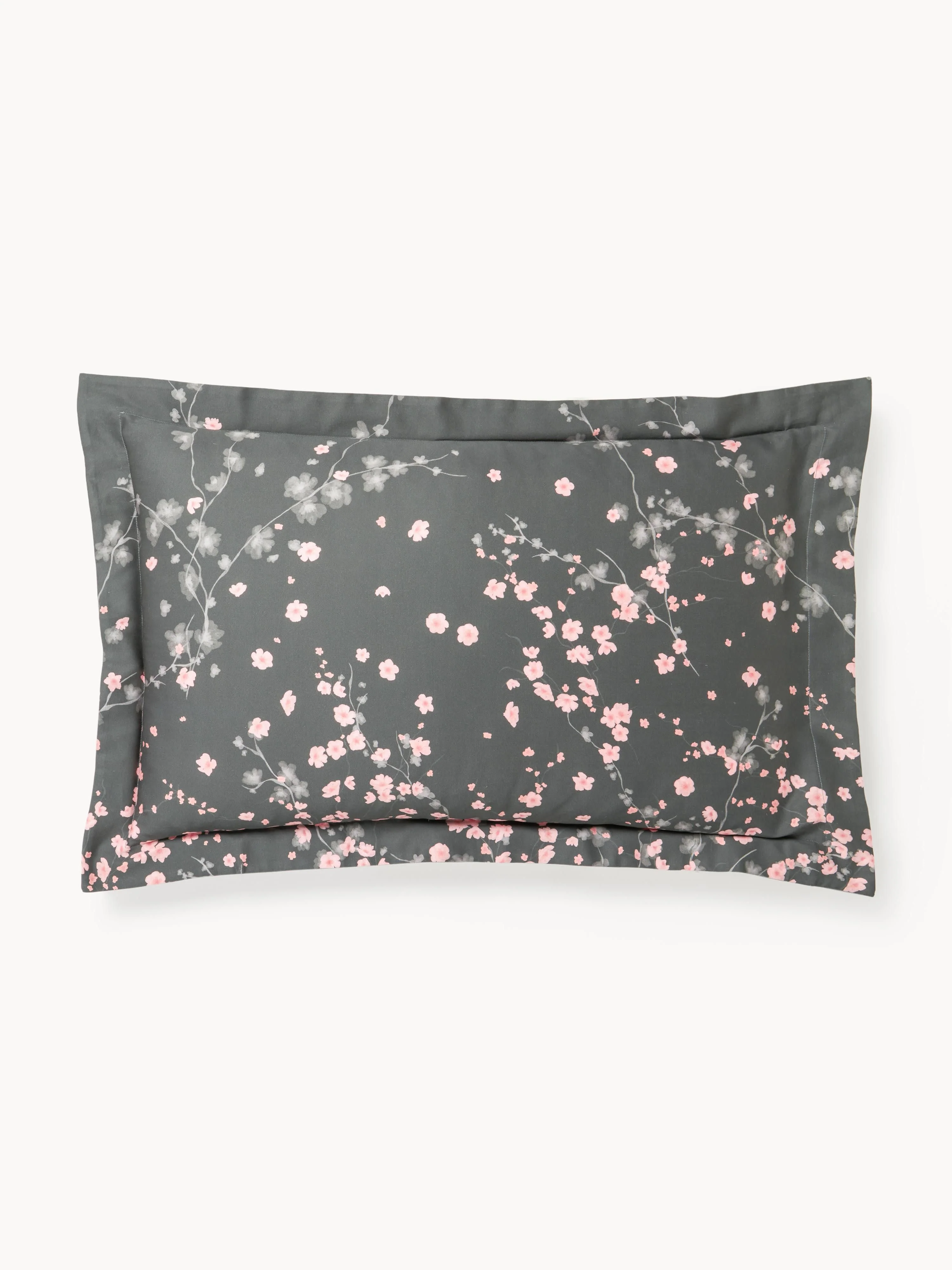 Katoenensatijnen kussenhoes Sakura met bloemenprint