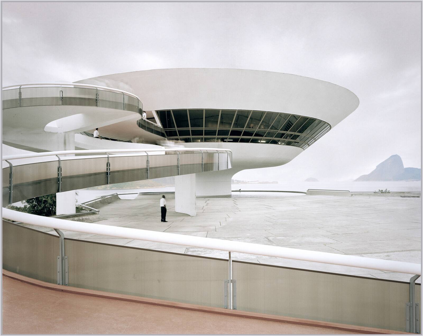 Museo de Arte Contemporânea by Henning Bock - Limited Edition. Edition of: 100. Signed.