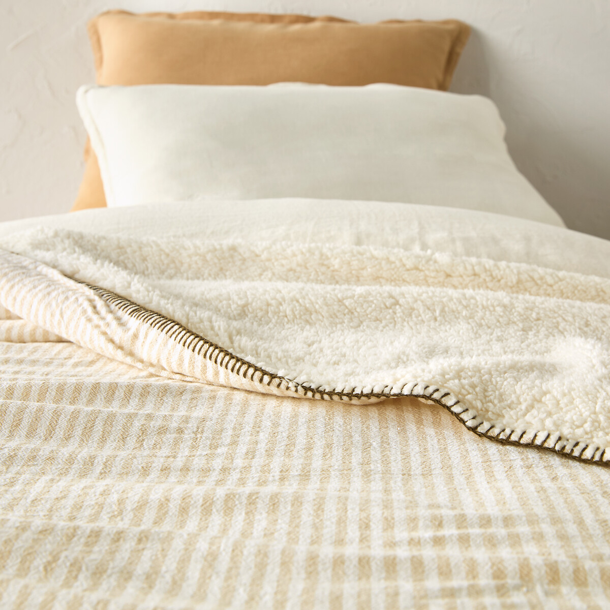 LA REDOUTE INTERIEURS<br>Colchas de algodão e sherpa, Anoti