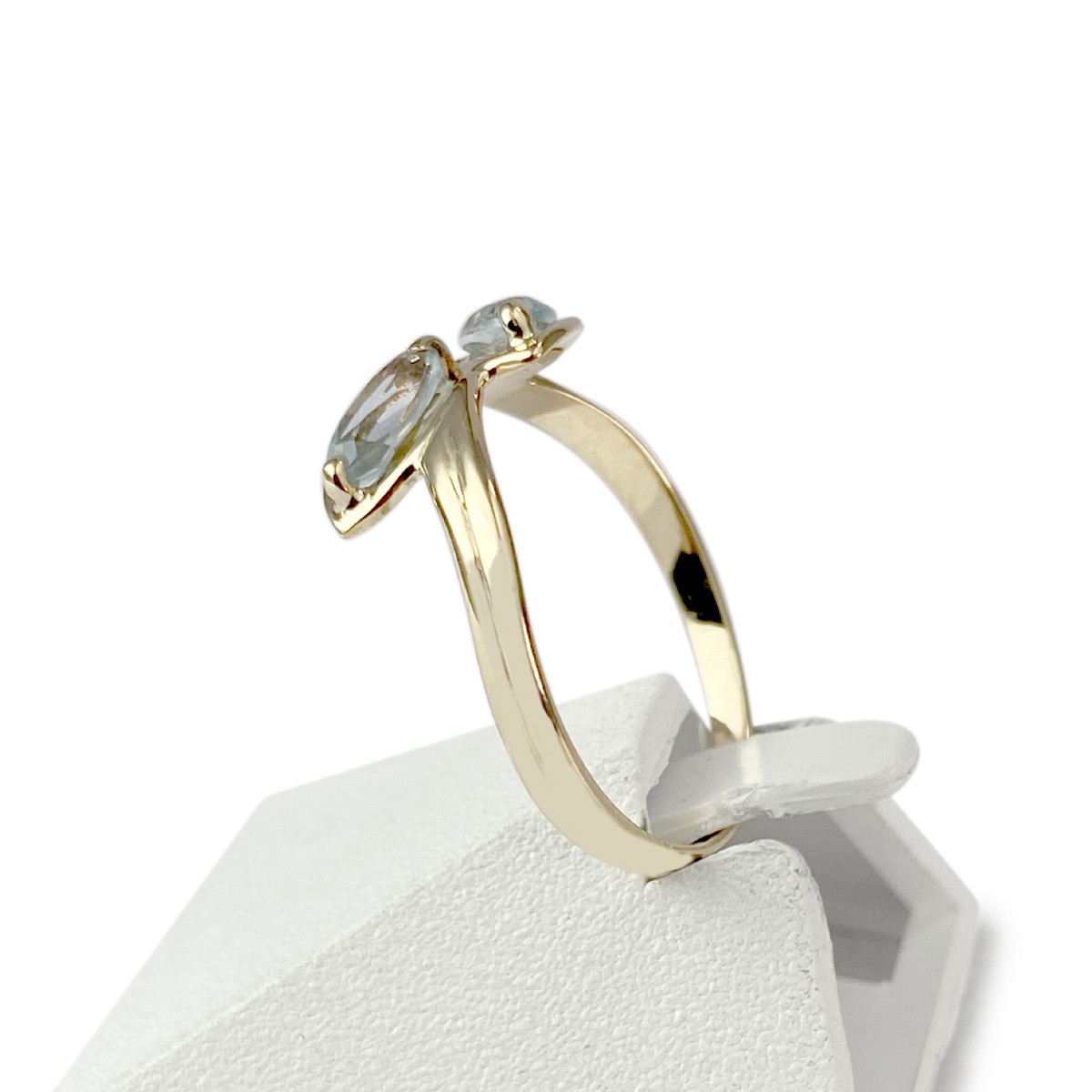 Bague d'occasion or 750 jaune aigues marines navettes navettes