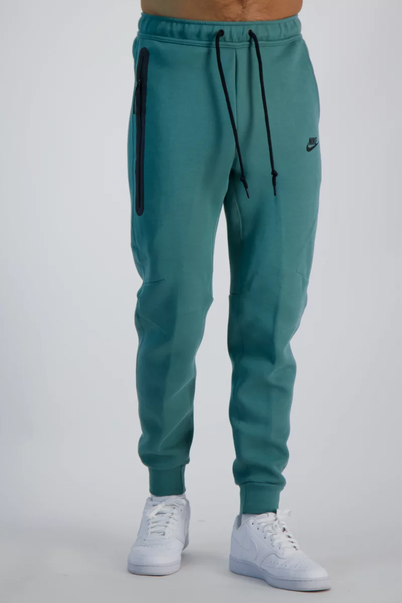 Nike Sportswear Tech Fleece Herren Trainerhose