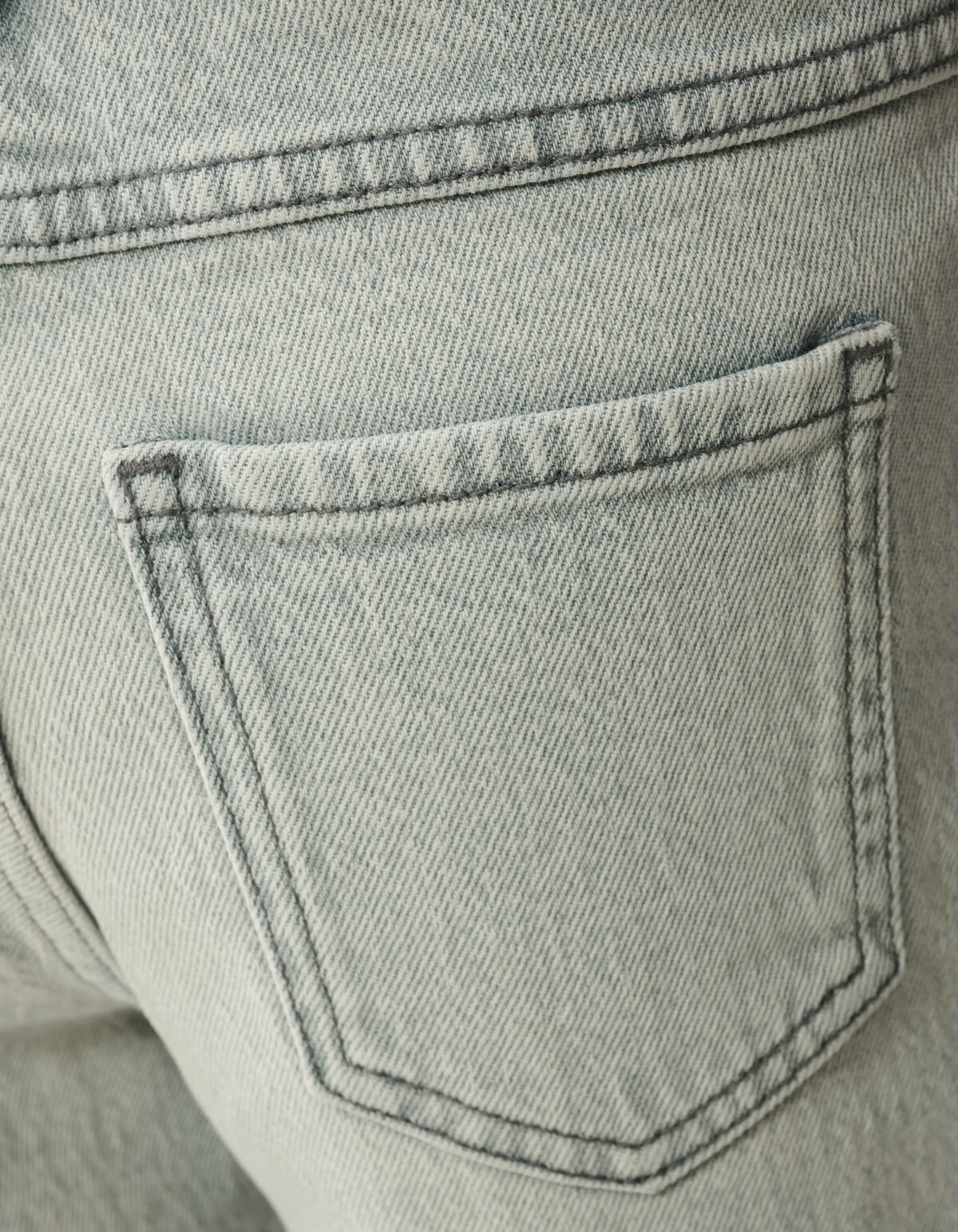 Destroy Straight Fit Jeans Lichtgrijs