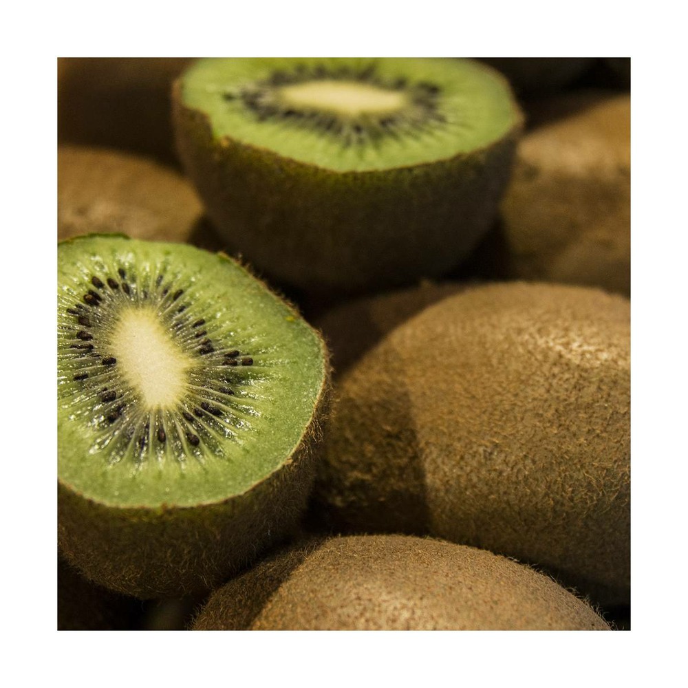 Kiwi chinensis hayward (femelle)/actinidia chinensis hayward (femelle)[-]pot de 1,5l - 20/50 cm